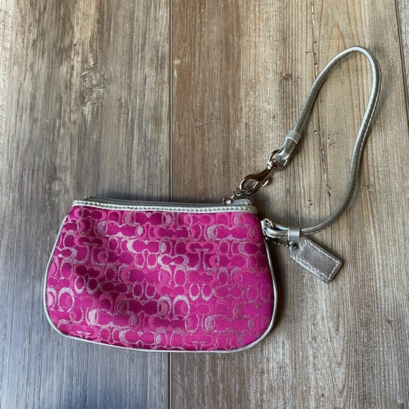 Coach wristlet - Picture 2 of 3
